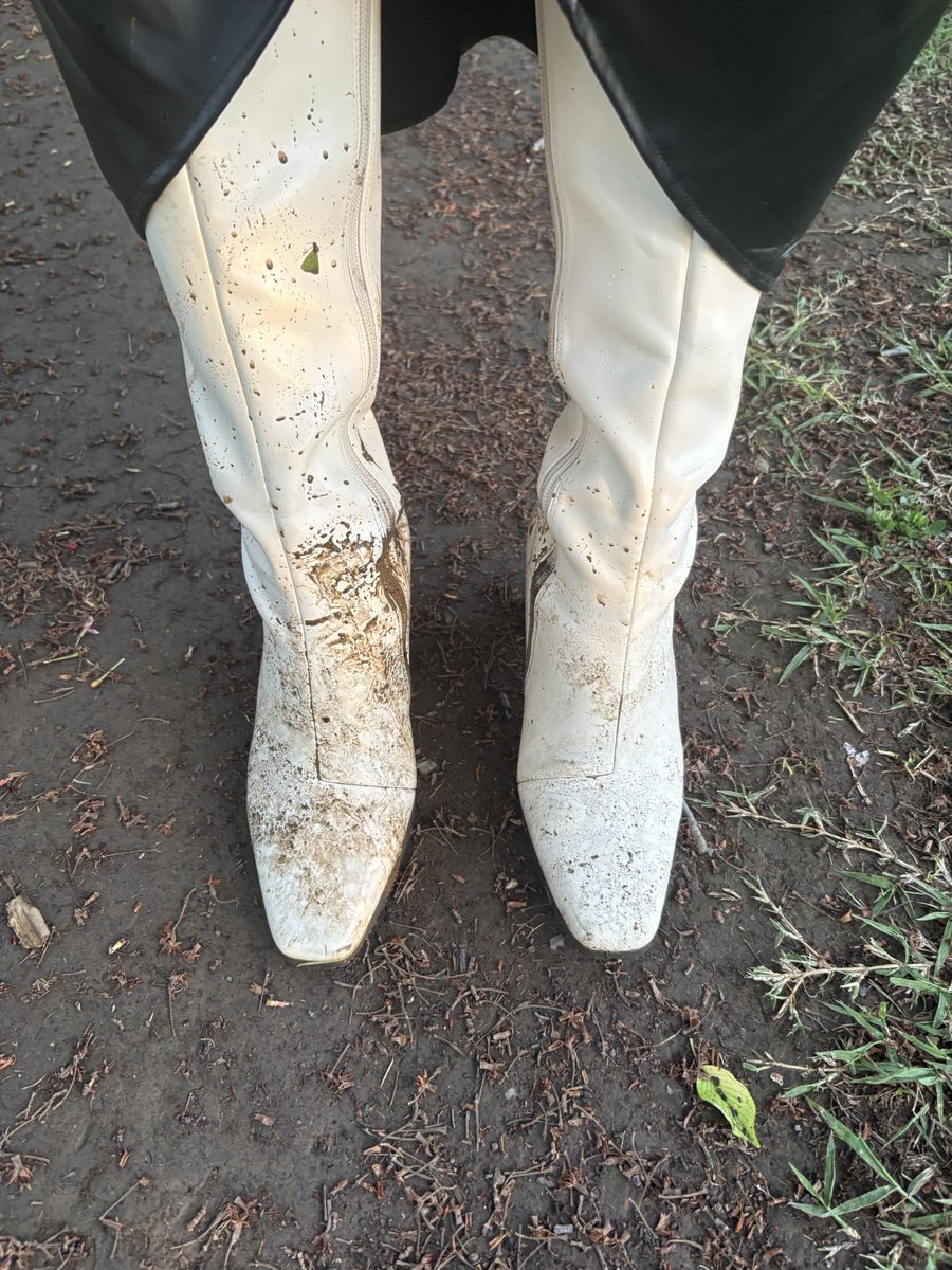 asu_Boots's tweet image. しょうがないからお前らに動画撮影の後の写真見せてやるよ
どうだ満足か？(ง `▽´)╯ﾊｯﾊｯﾊ!!

#ブーツ #ロングブーツ