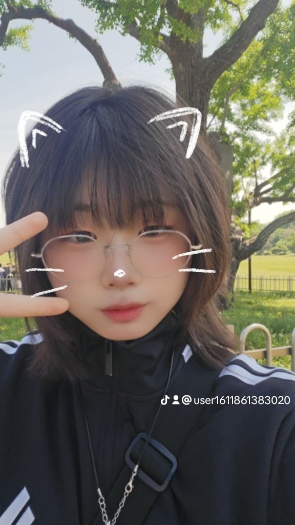 ㅌㅊㅅ/⥆.:.✟𝓜𝓮𝓵𝓸𝓷✟.:.⥅ tweet media