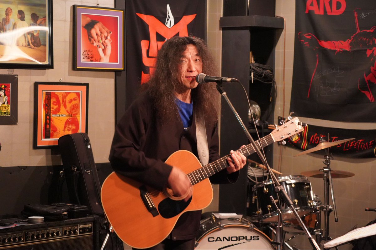 ２３０ tweet media