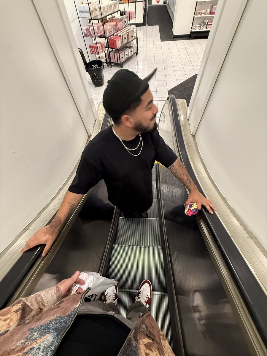 Gio🫦 Chicago 5/1 - 5/4 tweet media