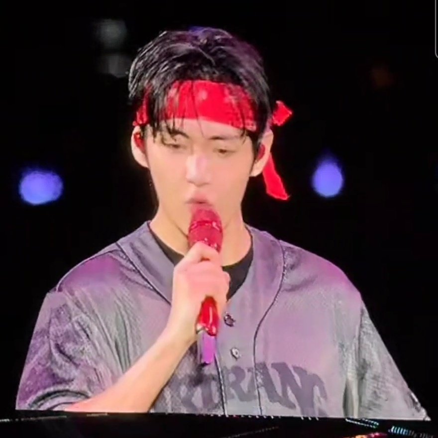 vhope love bot tweet media