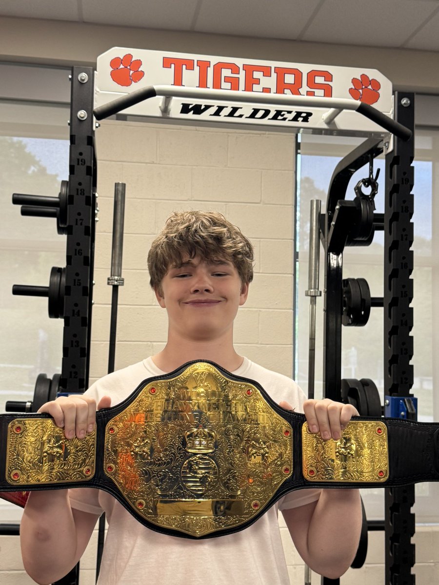 JR Tucker Football tweet media
