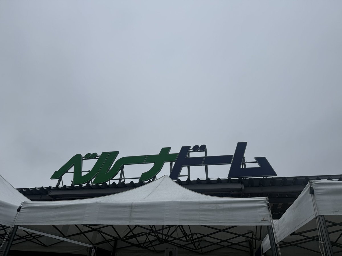 イロー tweet media