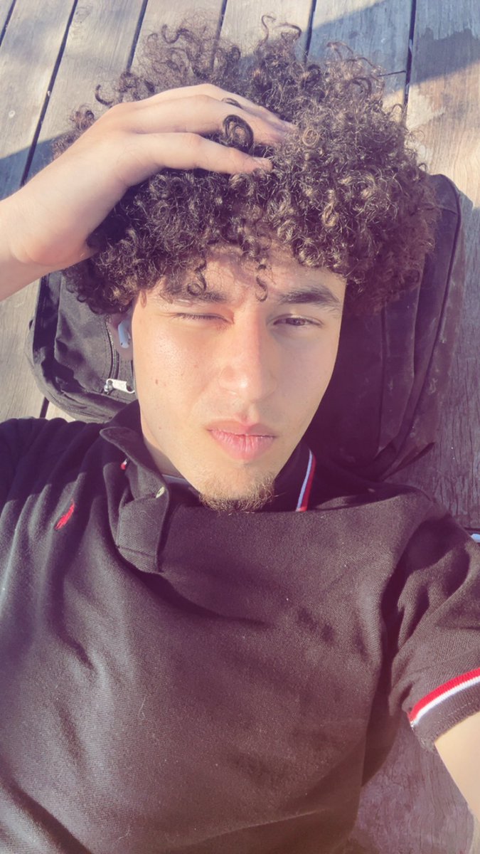 1ghilas_'s tweet image. 😝☺️ #prettyboy #swag