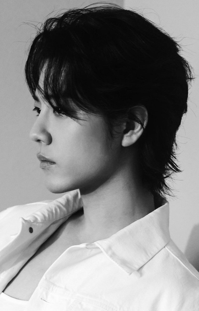 XzSan1005's tweet image. ♣️🤍 #XiaoZhan