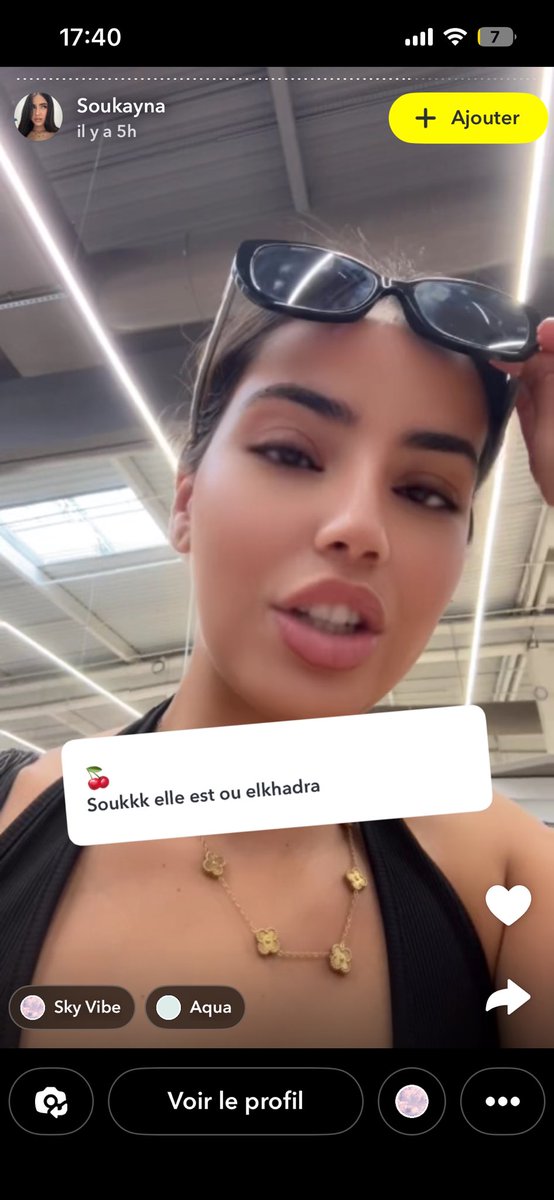 Lachinechine's tweet photo. #Soukayna la voleuse d’argent destinée a la palestine qui n’est même pas musulmane et qui se sert de la religion pour percer sur les réseaux. Rechercher sur Paris car elle doit de l’argent à de nombreuses personnes, ça étonne qui ? #islam #feministe #cagnotte https://t.co/dbXnif8QJh