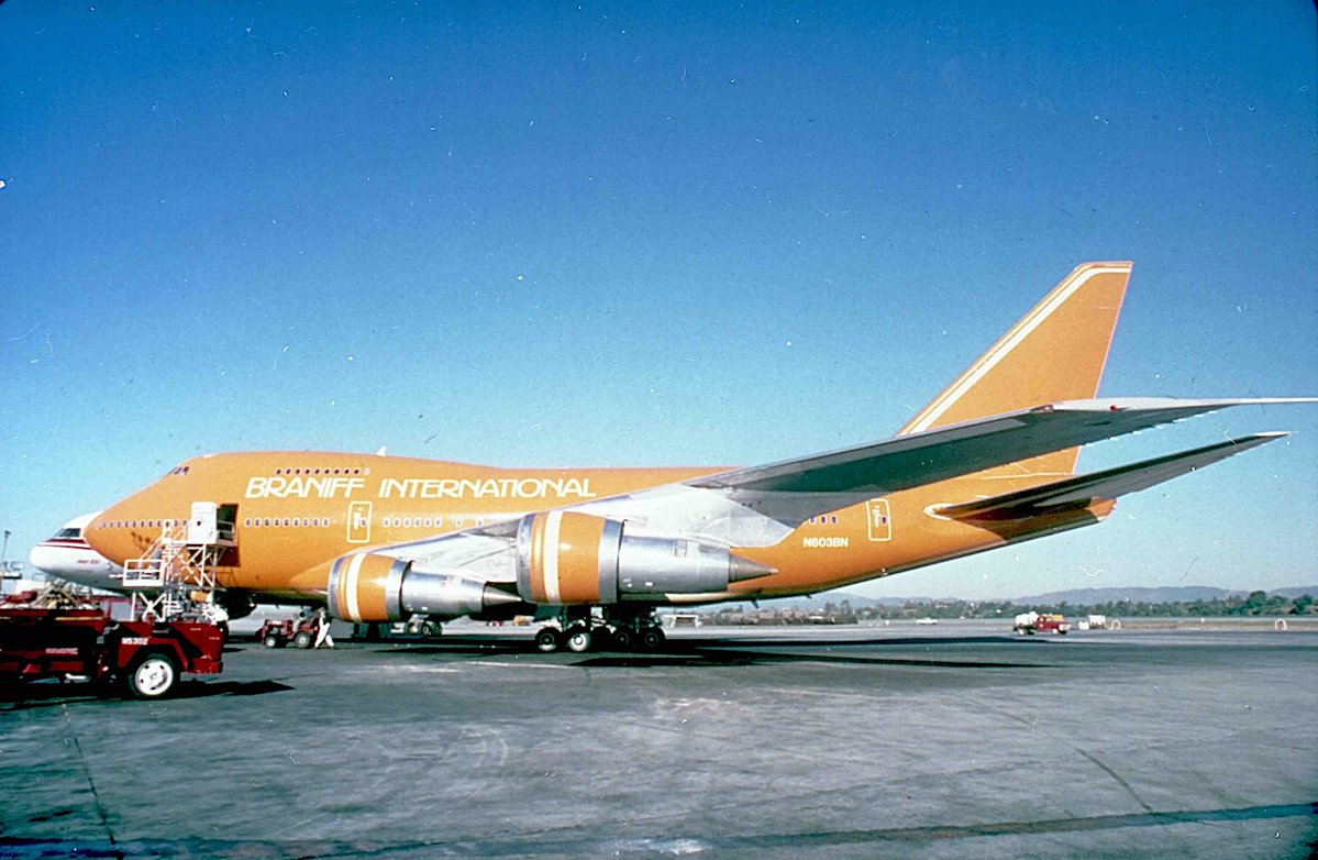 Braniff International tweet media