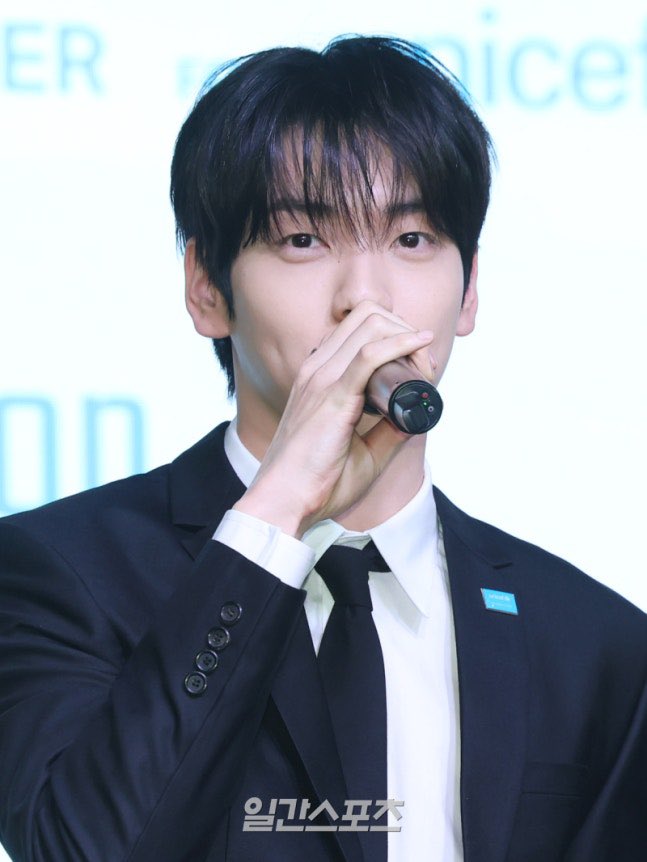 ‎ . ݁⋆ lishie 𖣂 ݁˖ . ݁ tweet media