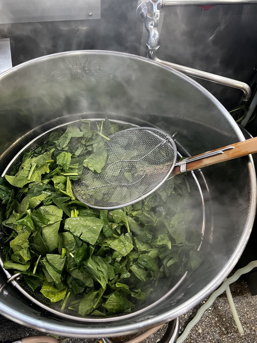 末廣家　総本山吉村家直系王道の味継承店 tweet media