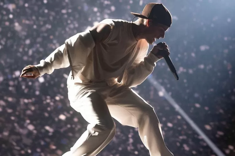 Justin Bieber Charts tweet media