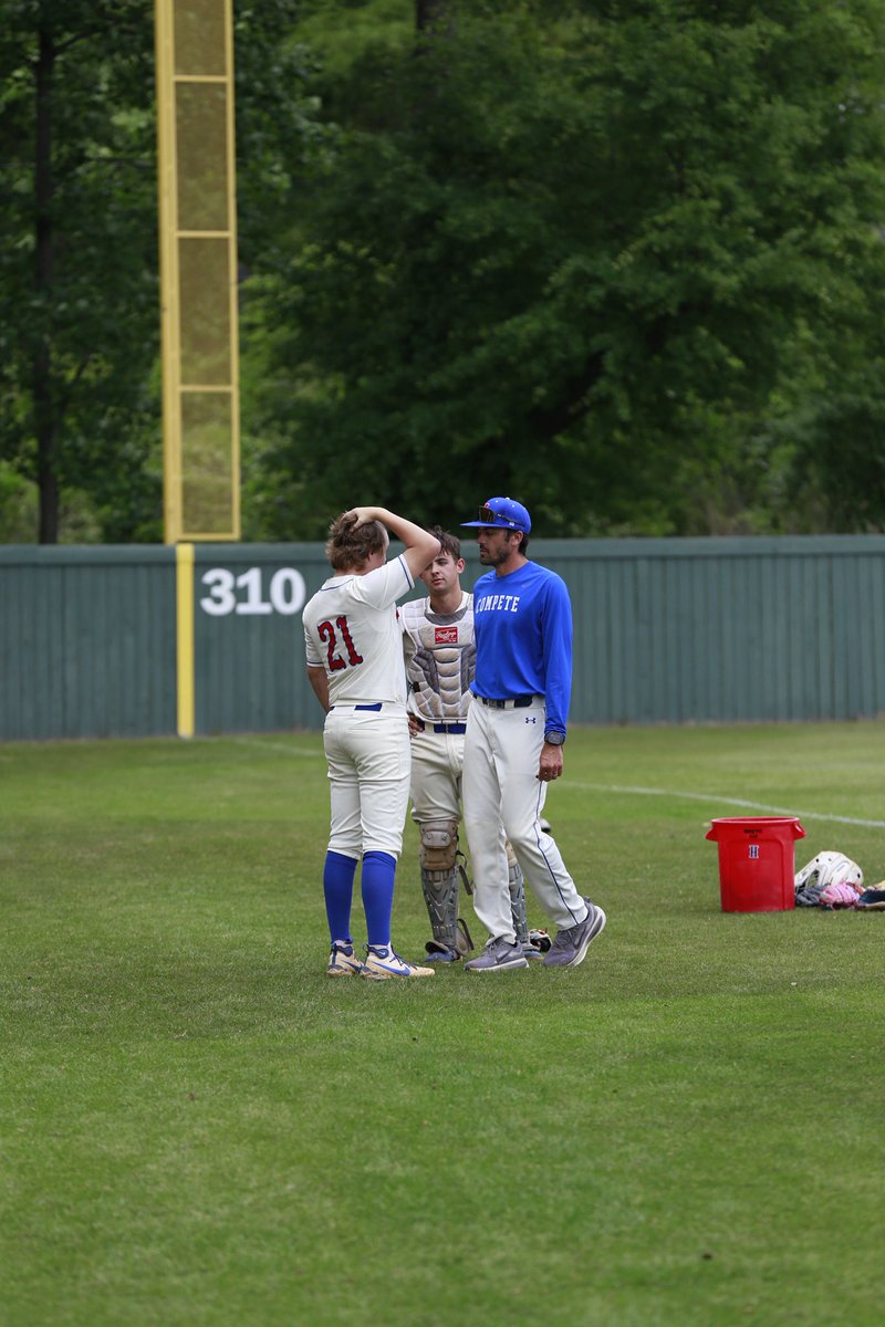ColinCham21's tweet photo. Senior stats
All district
27.2 ip
3.34 ERA
30 Strike outs
14 walks
3.74 p/bf
63.3% strikes
90 career strikeouts
@HA_PatsBaseball @coachhaines22 @Zander_Romano @MillerRebATC @samgrace_31 @ElitePT_MS https://t.co/eNkzRfUDH4