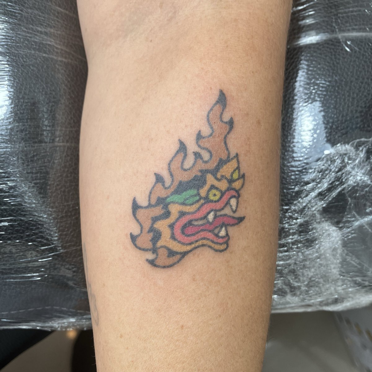 TANA_547's tweet photo. Planning a trip to Thailand? 🇹🇭
If you're looking to get a tattoo,
don't hesitate to reach out!
Let's create something amazing together.
DM for bookings! ✍️🔥
#handpoke #handpoketattoo #tattoo https://t.co/k6zrRlWl6F