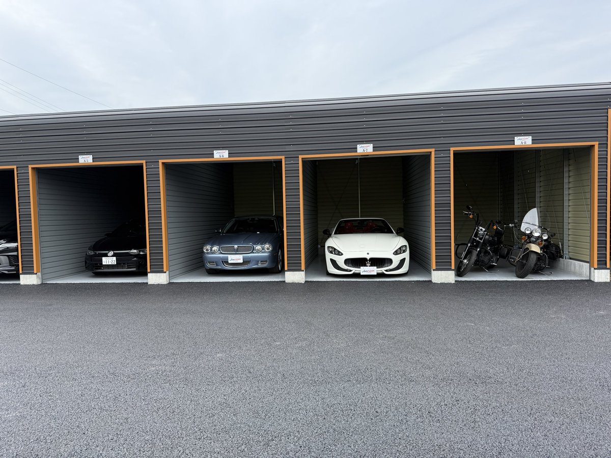 yama502's tweet photo. こんなガレージにアメ車停めてみたいな…🛻💨💨💨
見た目からカッコイイ✨✨✨
#アメリカンストレージ
#TATERA
#Radiya https://t.co/ZASq71mons