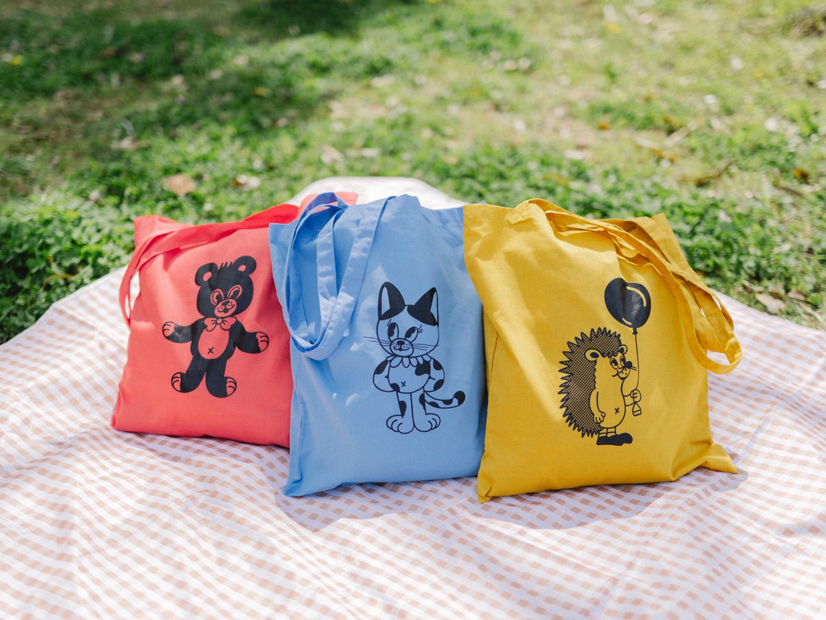 👻お知らせ］ 本日から5月10日（日）まで、渋谷にて若林萌個展「LIFE