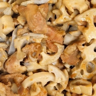 おはようございます
本日の気まぐれごはんは
「蓮根と豚肉きんぴら風」

11時にオープンします。

ご来店お待ちしております！