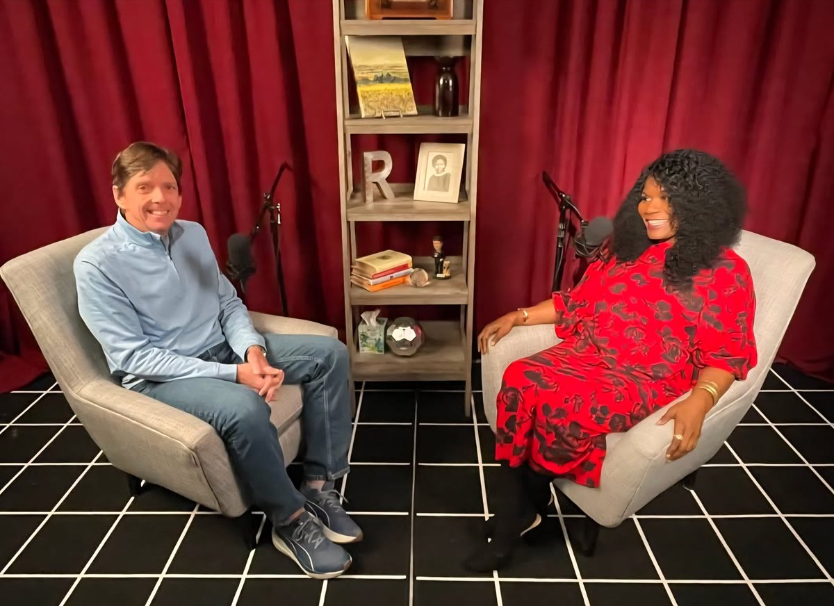 RamonaHolloway's tweet image. Who would you tell if you were feeling so hopeless that you didn't want to live anymore?
David Whisenant a former @WBTV_News reporter, had no idea his father was struggling.
His story is in 
#HOPEwithRamonaHolloway 
💥
youtu.be/6pPYfwu7_l0
💥
#mentalhealth #SuicidePrevention