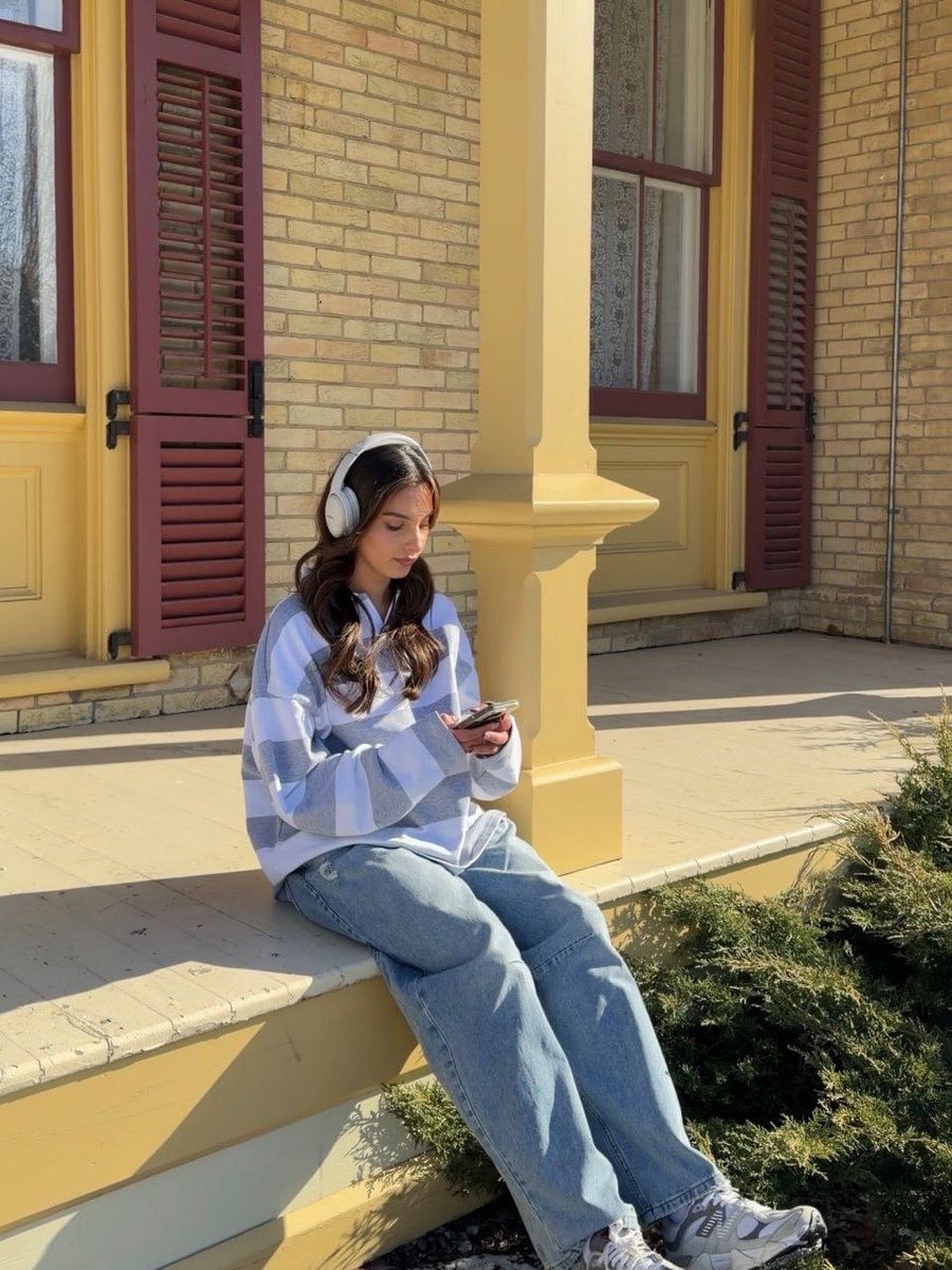 SaanviSingh50's tweet image. Glow season✨
#fypシ゚ #trending #nyc