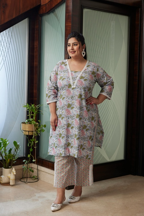 🌸🔥 From jeans to shararas—kurti styling hacks to slay every occasion. 👉 Explore here: buff.ly/NeOW3SD

✨ Don’t miss more—tap follow for Threads fashion inspo!
#KurtiHacks #IndianFashion #TrendingWear #Threads #WeRIndia