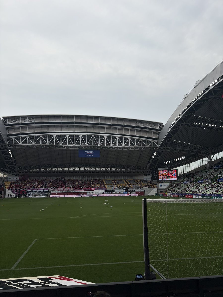 S ユウキ tweet media