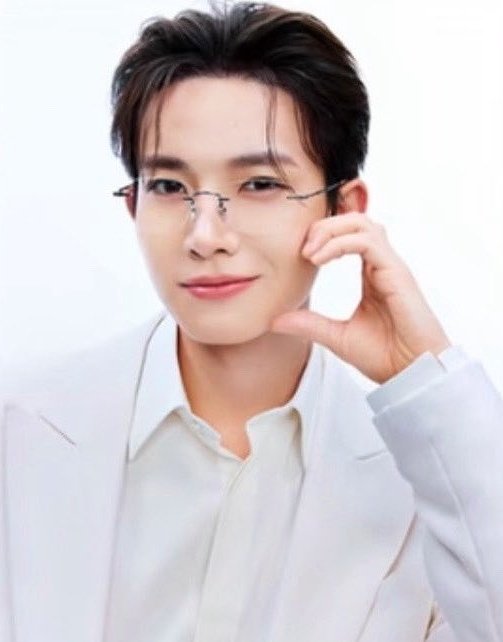 사💫 tweet media