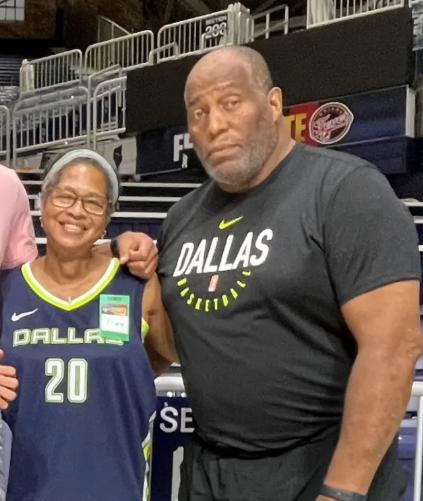 c0mputersputin's tweet photo. @JacobGoode18 @blacktwiterthrd Yeah here are her super "mixed" parents https://t.co/04TZ8oivyA