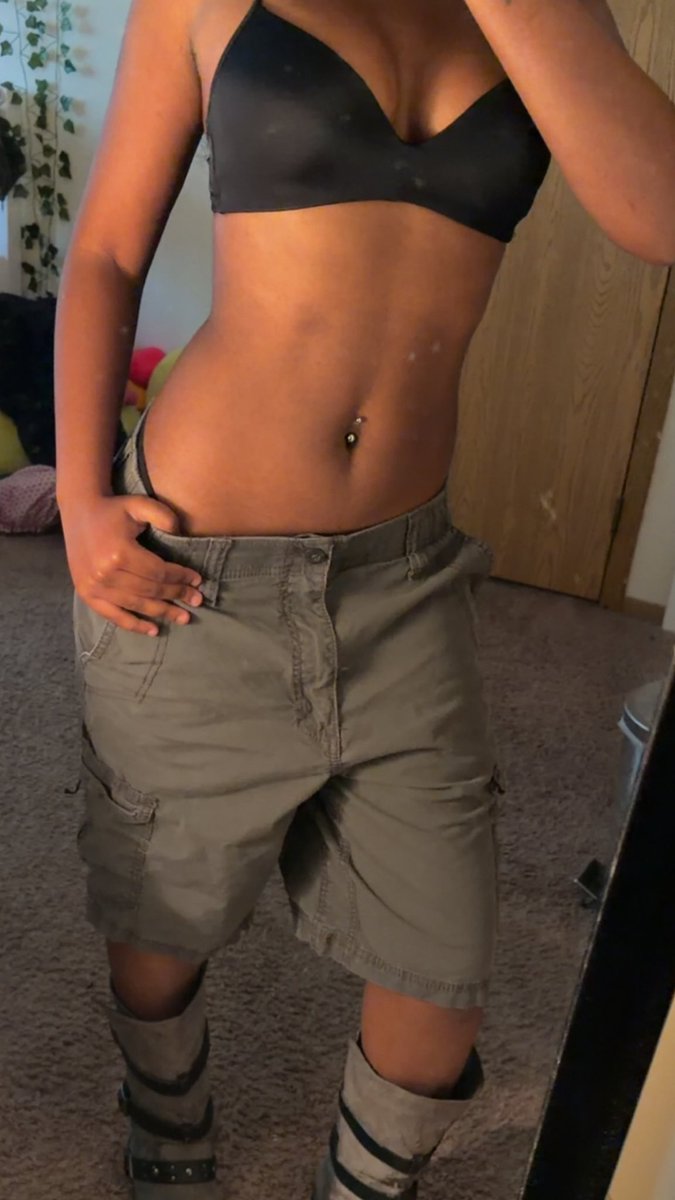 M103eight's tweet image. Body check pics bc I felt skinny &amp;lt;333 #edtwt #averagespo #bodycheck