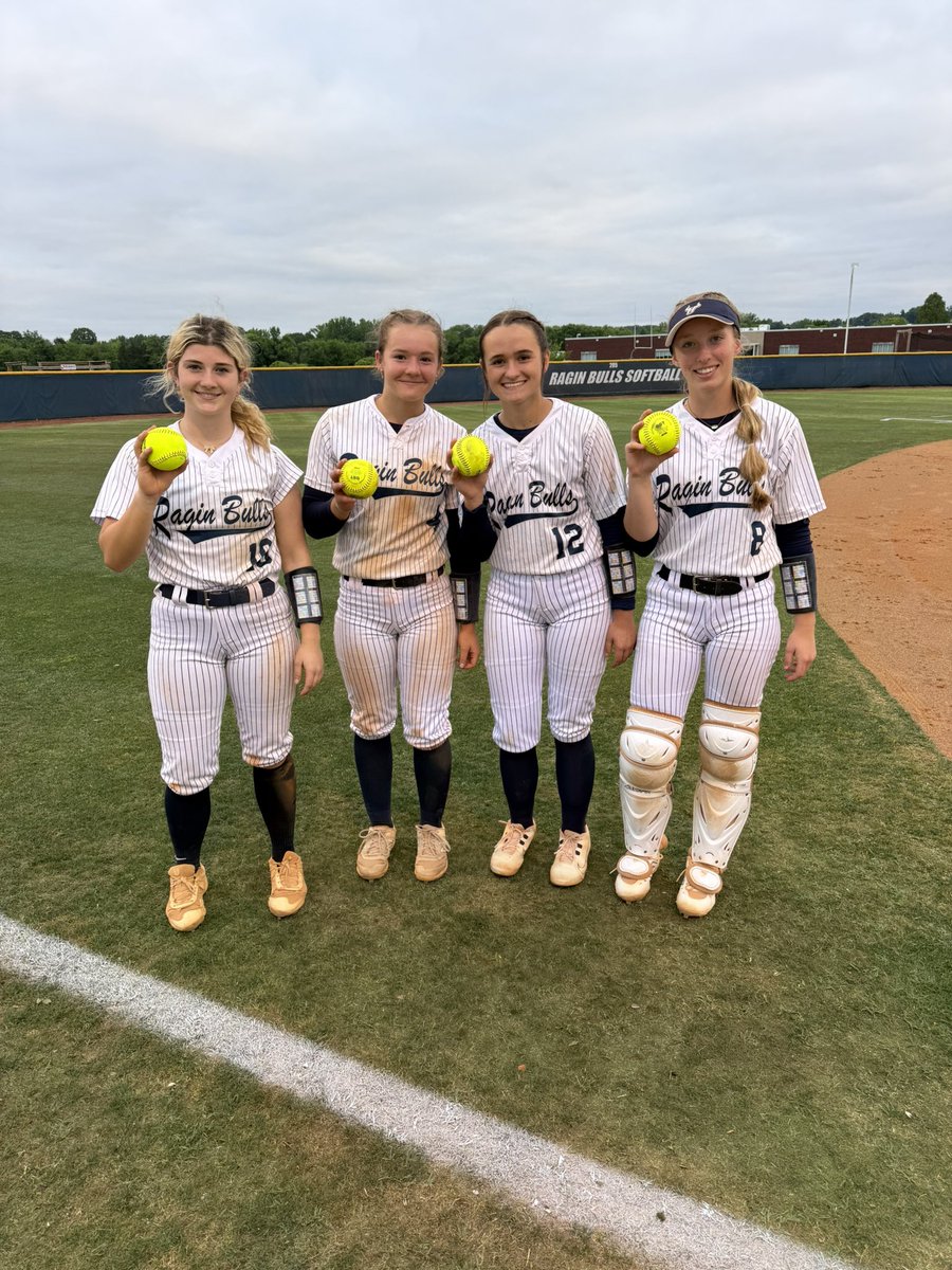 HRBullsSoftball's tweet photo. Big Win tonight in the Semis, 10-0 over Cox Mill!  Bats 🔥, 13 hits, 4 💣’s: @BlakeKamer22527 with 3 hits &amp; 💣! @izzybryans2028, @Faulkenb2Hailey &amp; @BHummer10 all went yard w/💣’s.  @AlexisSmka pitched a Gem in the ⭕️,  10k No No(No hitter)!! Championship bound Thurs night! 🏆 https://t.co/nCzWInE30u