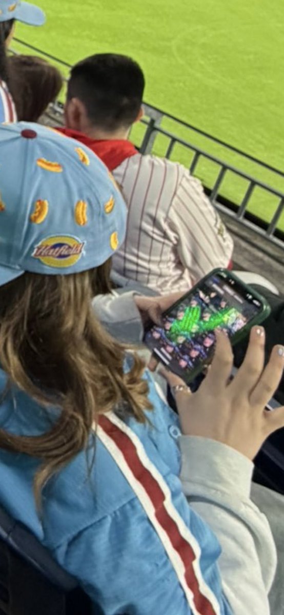 x-broad street sufferer cindy crosby pees sitting tweet media