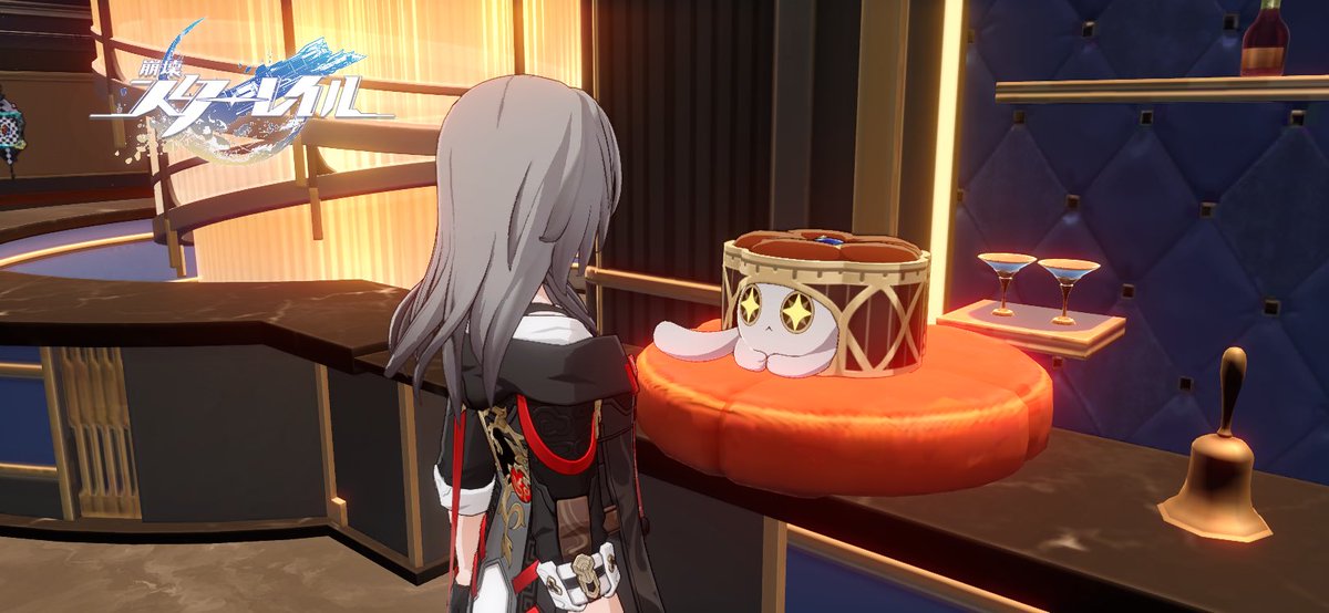 ニャキビリ来てくれた🐈キラキラでかわいいねぇ