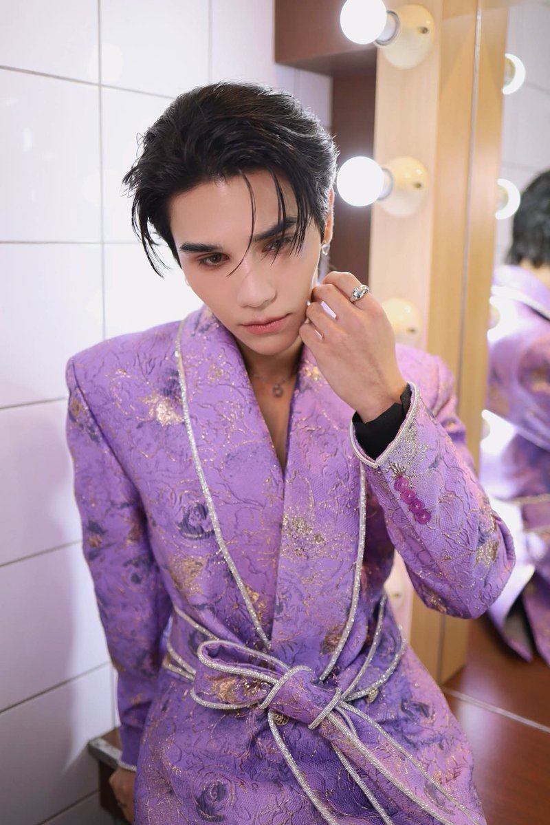 caruizca_j's tweet image. #JeffSatur
#Saturdayss

🌻💛🪐✨👑🔥😍💜
@jeffsatur ❤️