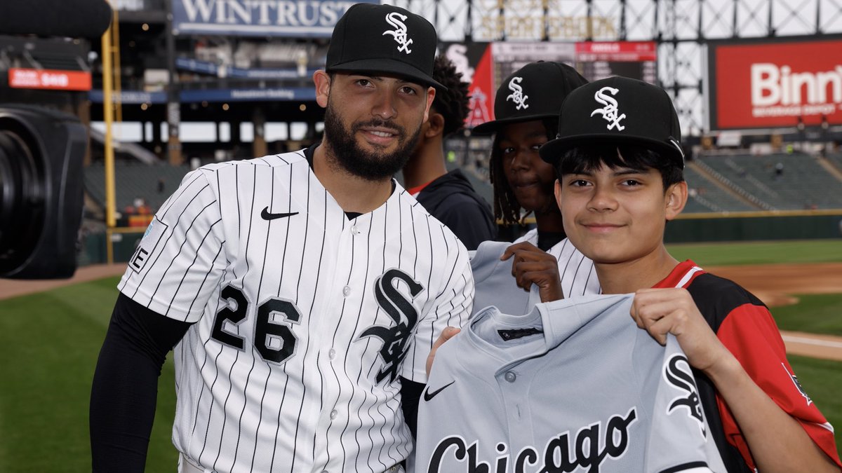 White Sox Charities tweet media