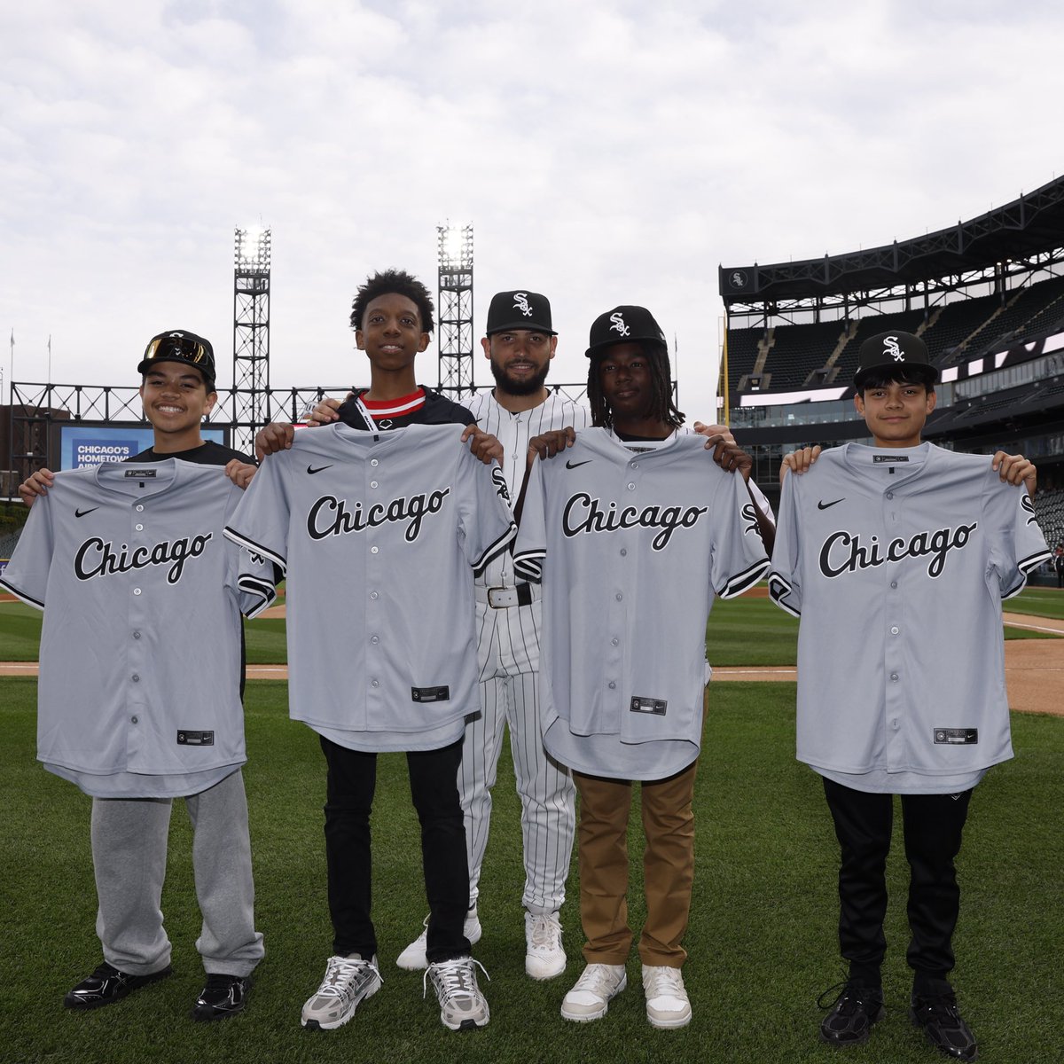 White Sox Charities tweet media