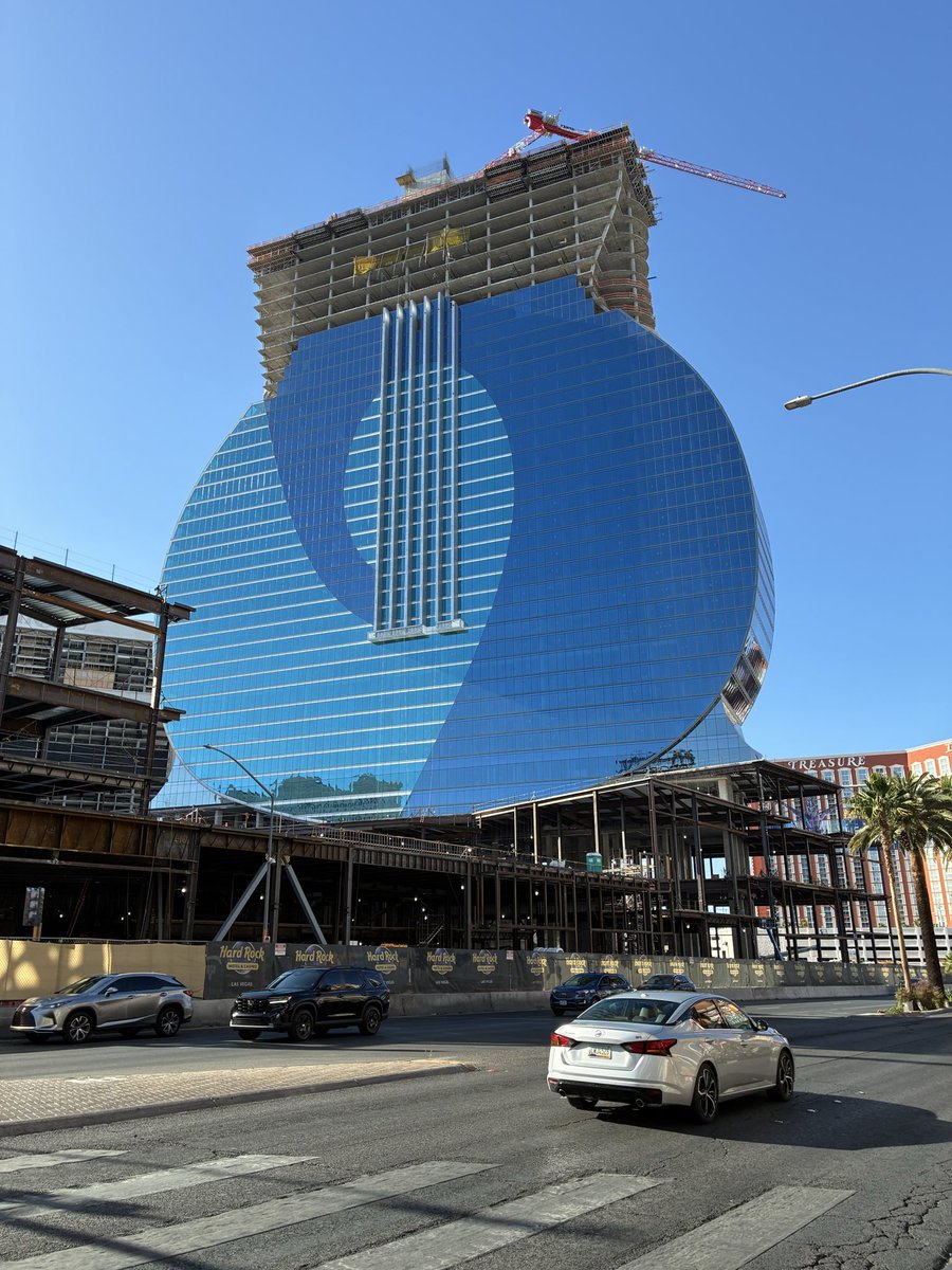 L🤑L🤑 tweet media