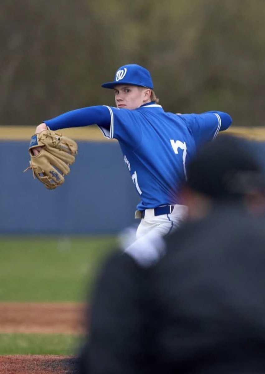 WHSBaseballMN's tweet photo. Nice 8-3 W today over Roseville on Coach Feldkamp’s 13AAA WAA Day! Charlie Zavadsky 5IP 1ER 6K for the W, @StephenLoshek 2IP 0H 0BB 2Ks to finish! @NicolasLunemann 2B & rbi, Snuggerud with big bases clearing 3rbi triple! #FutureRoyals https://t.co/dGsLOxtnQL