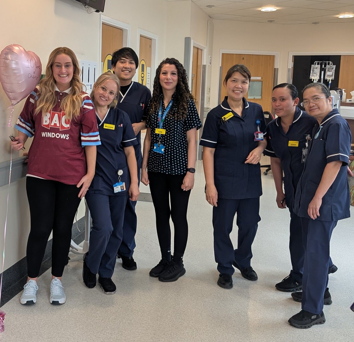 mckeon_siobhan's tweet photo. 10 years living WITH breast cancer 
Over 500+ needles. (171 cycles of chemo), radio, cyberknife, hormone suppression, ambulance rides, scans.....it's been eventful. Never give up hope and keep supporting @WestHam ⚒️❤️ https://t.co/5psE6nbg7X
