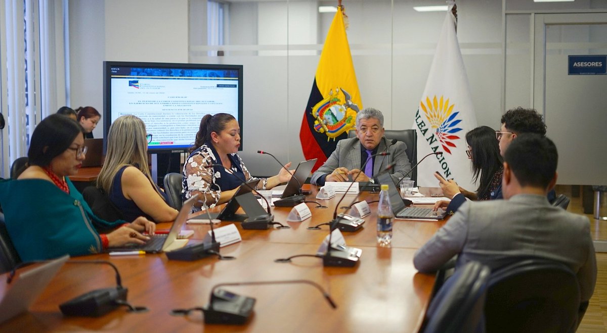 Comisión del Derecho al Trabajo y Seguridad Social tweet media