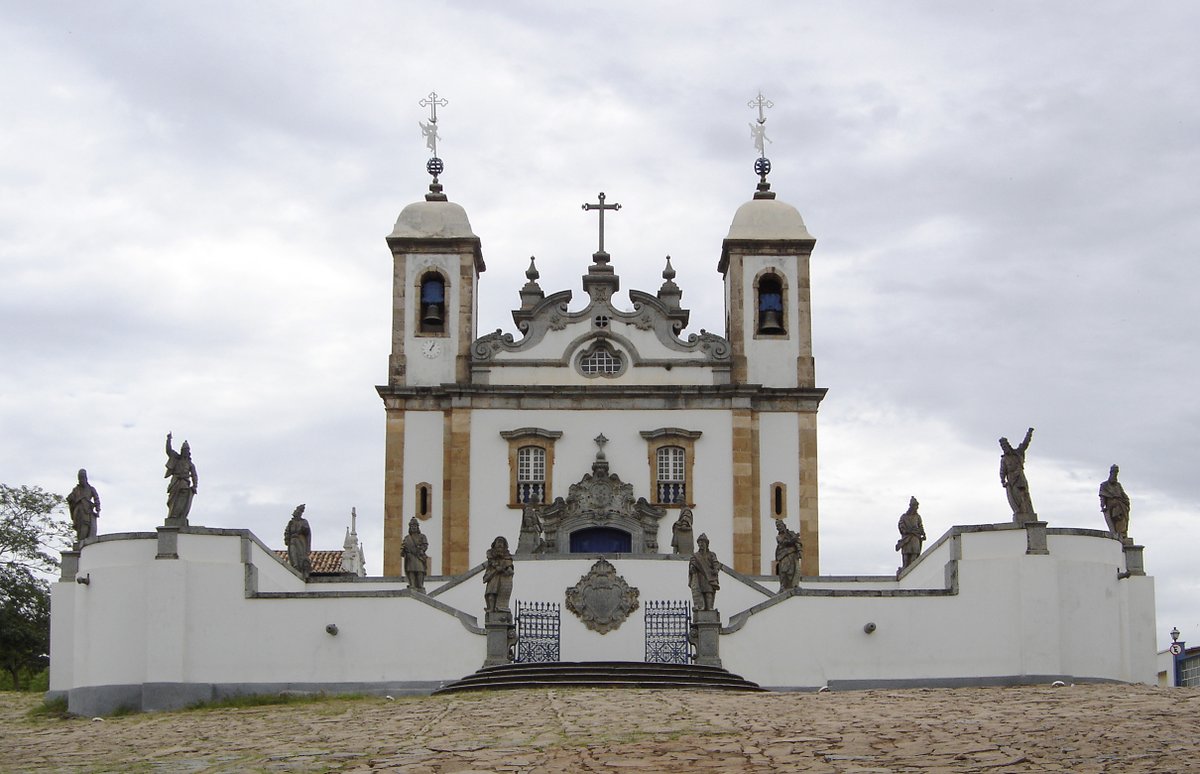 Brazilian Catholic Aesthetics tweet media