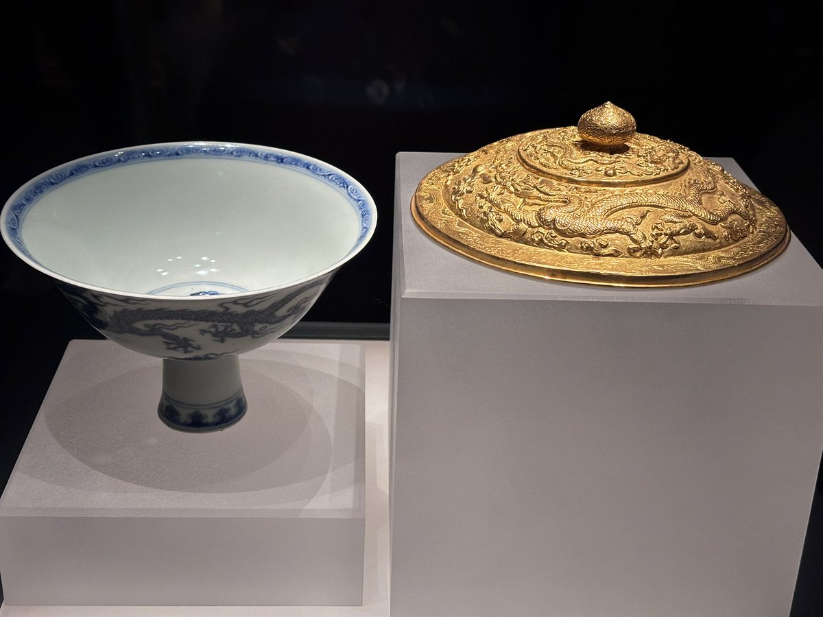 ChuZhenzhe69099's tweet image. Swapped drill bits for the Sword of Goujian today! ⚔ 2500 years and still rust-free. As a rig exporter, that’s material science goals right there. Massive respect for ancient craftsmanship. Let’s build to last! 💪✨ #HubeiMuseum #MaterialScience #China #Exporter