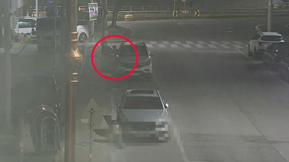 SBSNewsLive's tweet image. “새벽 3시에도 CCTV 관제 센터는 보고 있다…'딱 걸린' 차량 털이범
👉 기사 확인 : news.sbs.co.kr/news/article.d…

#cctv #차량 #예산군 #충남 #체포 #예방
팔로우하고 더 많은 소식을 받아보세요!”