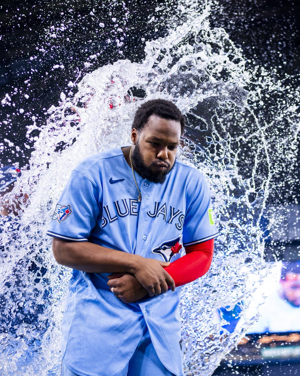 Toronto Blue Jays tweet media