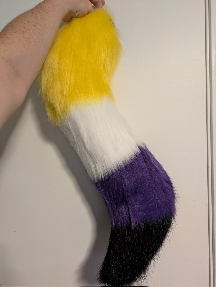 firefoxtales's tweet photo. I just put up all my extra tails from pride fest onto my website. They're $150 each, $15 for shipping!
https://t.co/wVB171F5wm https://t.co/ZJmZDlNDNZ
