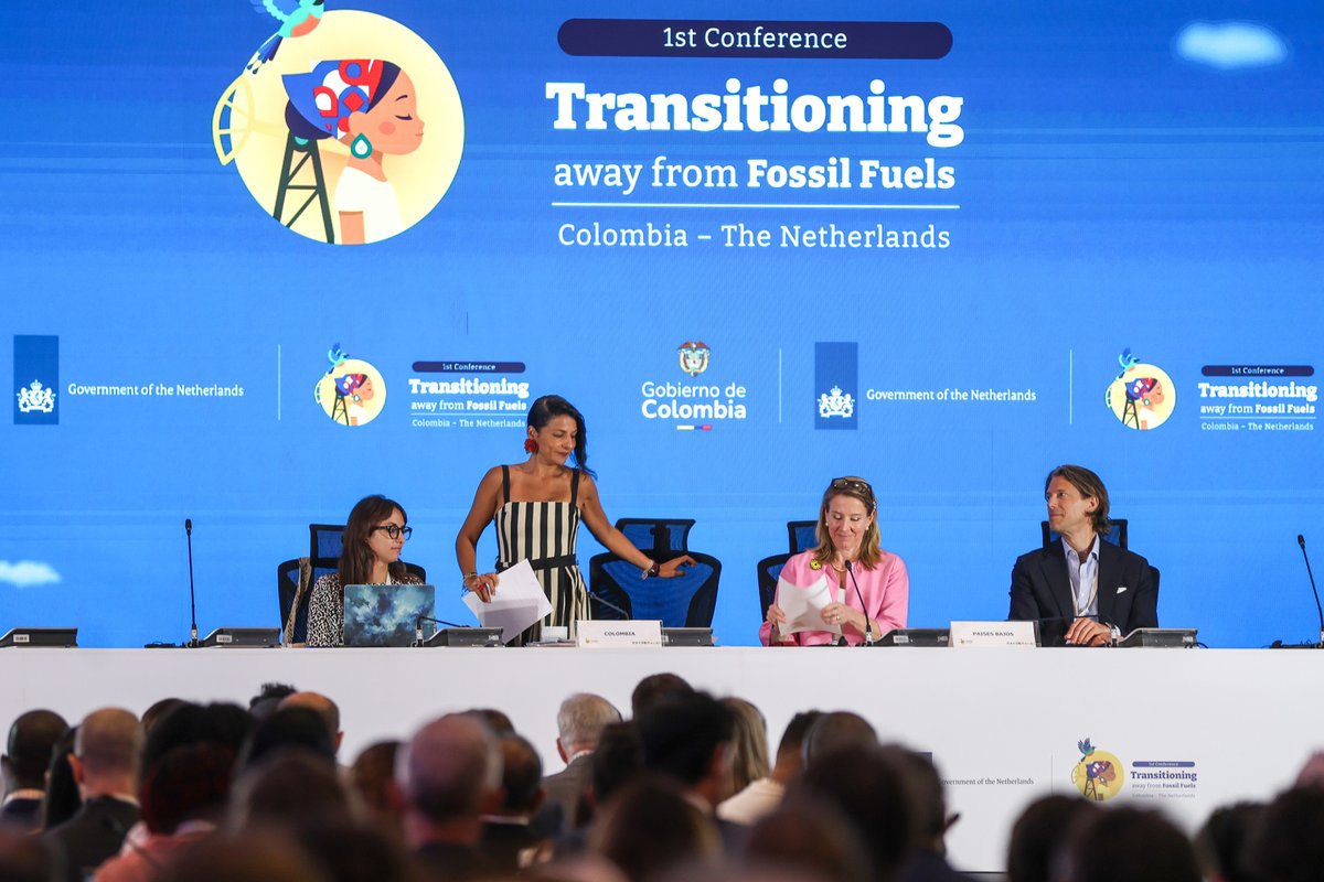 IISD_ENB's tweet image. At #TAFF1 on Tuesday, the energy, climate, and security agendas collided, raising the urgency to transition away from #fossilfuels

Concrete, justice-oriented solutions abound, as participants sought to ensure tangible outcomes

Read ➡️ enb.iisd.org/transition-awa…

#climatechange