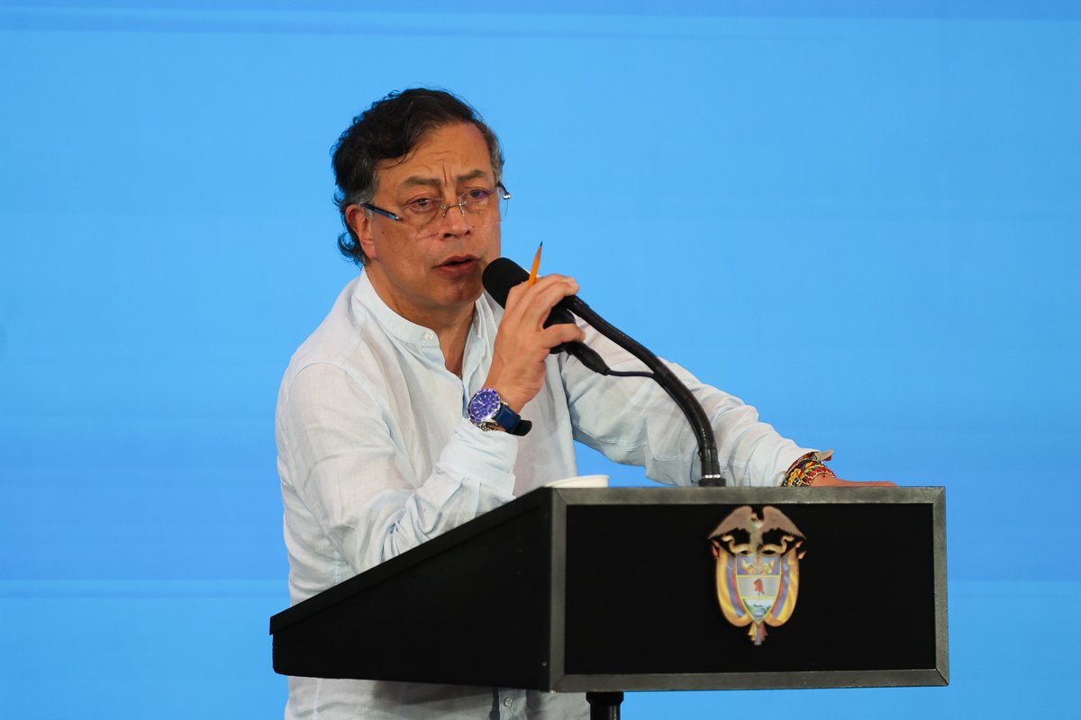 IISD_ENB's tweet image. At #TAFF1 on Tuesday, the energy, climate, and security agendas collided, raising the urgency to transition away from #fossilfuels

Concrete, justice-oriented solutions abound, as participants sought to ensure tangible outcomes

Read ➡️ enb.iisd.org/transition-awa…

#climatechange