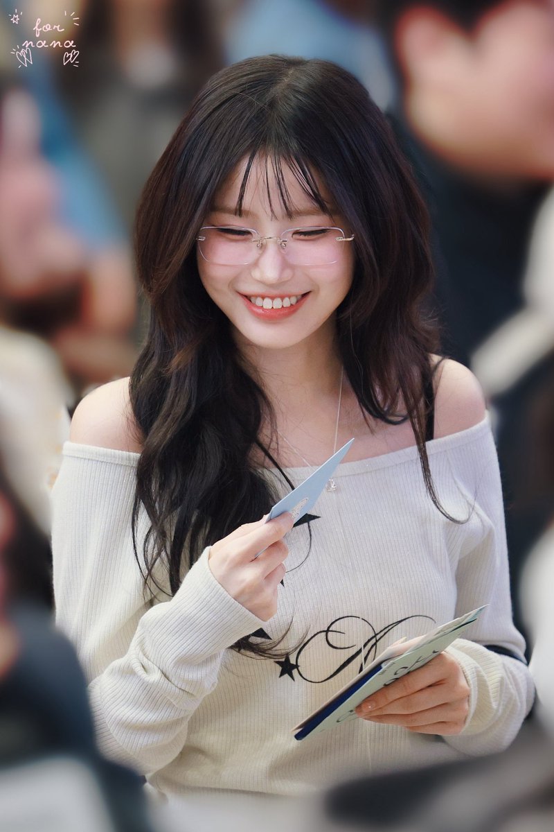 shynana99's tweet photo. 260404 GMP HQ

👓👓

#송하영 #SongHaYoung
#프로미스나인 #fromis_9 https://t.co/I9IahegavV