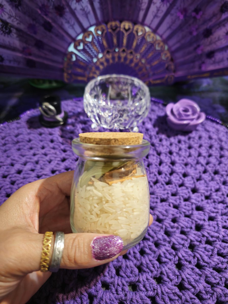 Tarologa Ravena tweet media