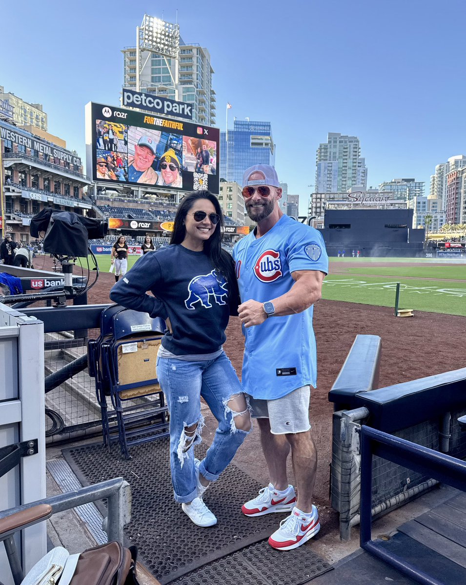 Joey Swoll tweet media