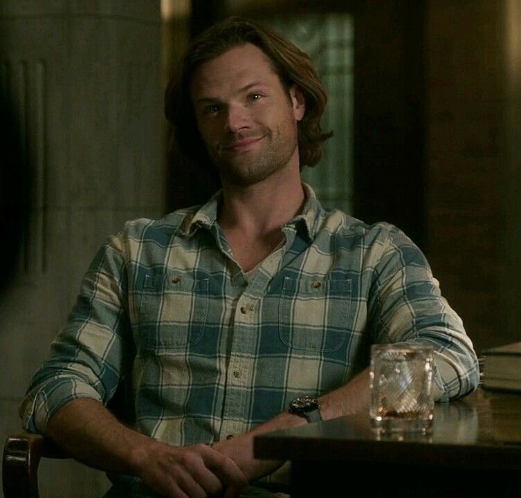 Sam Winchester tweet media