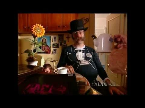 EVComedy's tweet photo. Watching the Hulk Hogan documentary and it always makes me laugh when the “wrestling historians” they bring on always look like this without fail https://t.co/LG84S1ZdkX
