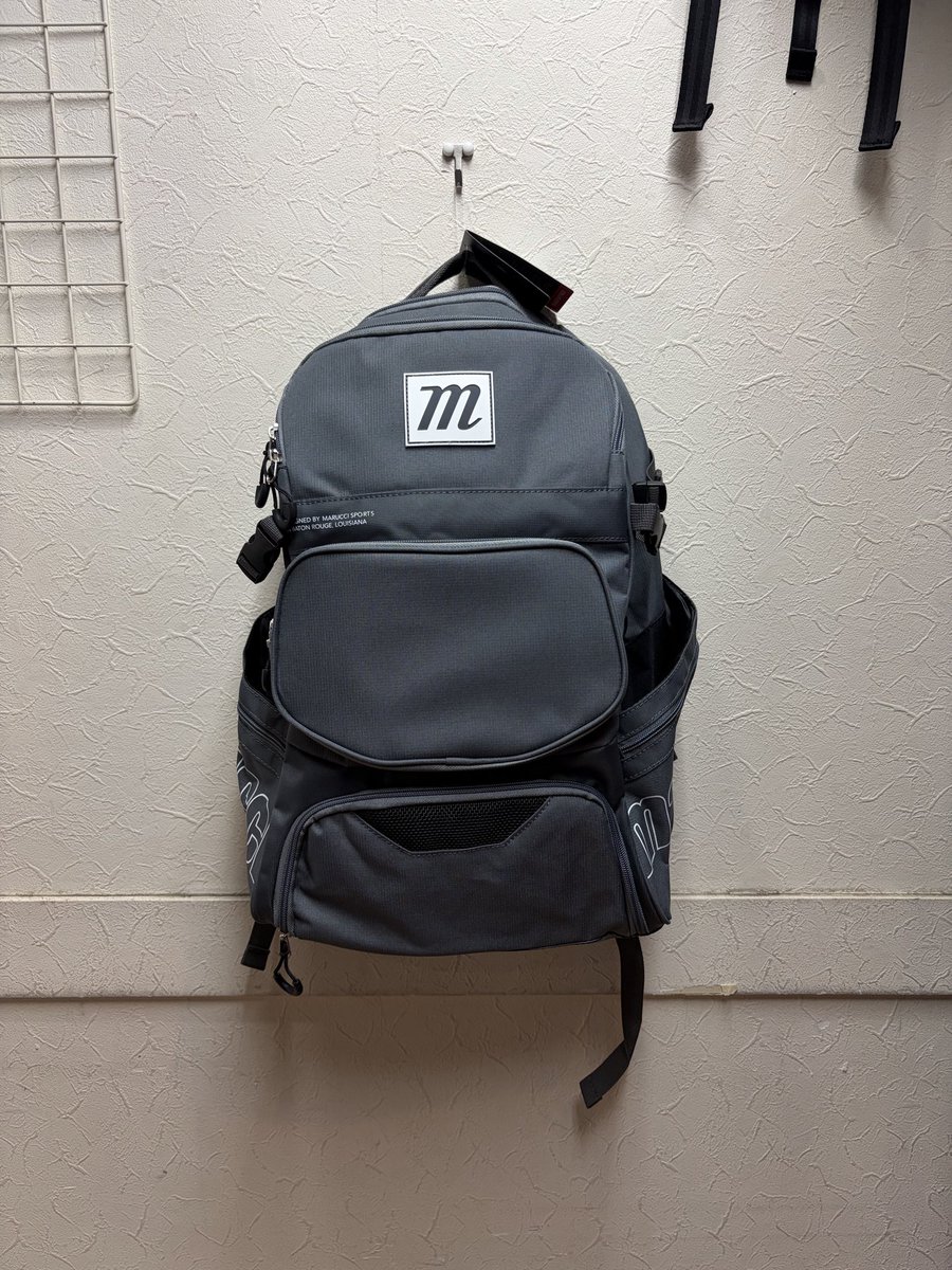 info42648043's tweet photo. marucci
RENGR BAT PACK 入荷‼️
カラー:GRAY・KHAKI/GREEN・BLACK
サイズ:H48×W32×D25㌢
価格:税込定価13,750円→すみれスポーツ価格は…😆
複数ポジションの選手でなければ充分の大きさです☝️
#すみれスポーツ #marucci #maruccisports #batpack #10780 https://t.co/bgrTNTVH3S
