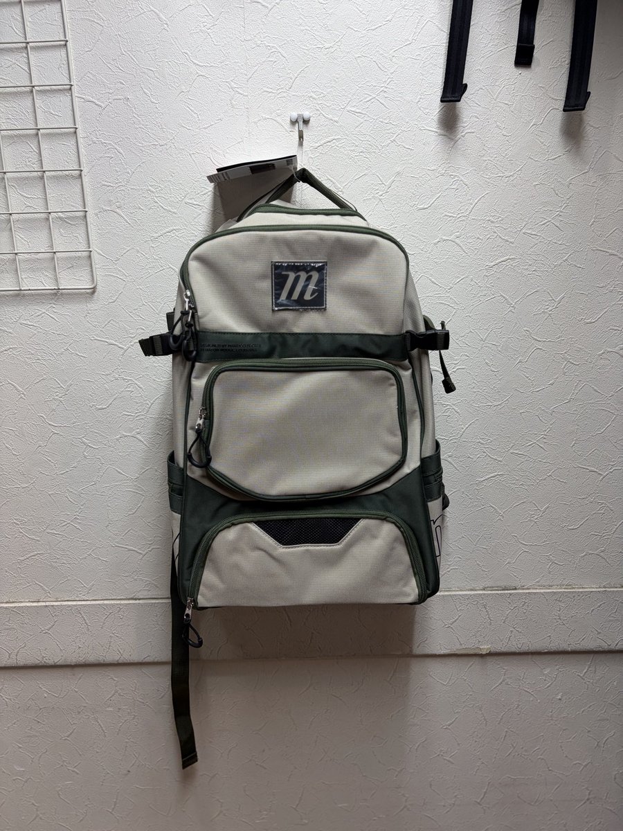 info42648043's tweet photo. marucci
RENGR BAT PACK 入荷‼️
カラー:GRAY・KHAKI/GREEN・BLACK
サイズ:H48×W32×D25㌢
価格:税込定価13,750円→すみれスポーツ価格は…😆
複数ポジションの選手でなければ充分の大きさです☝️
#すみれスポーツ #marucci #maruccisports #batpack #10780 https://t.co/bgrTNTVH3S